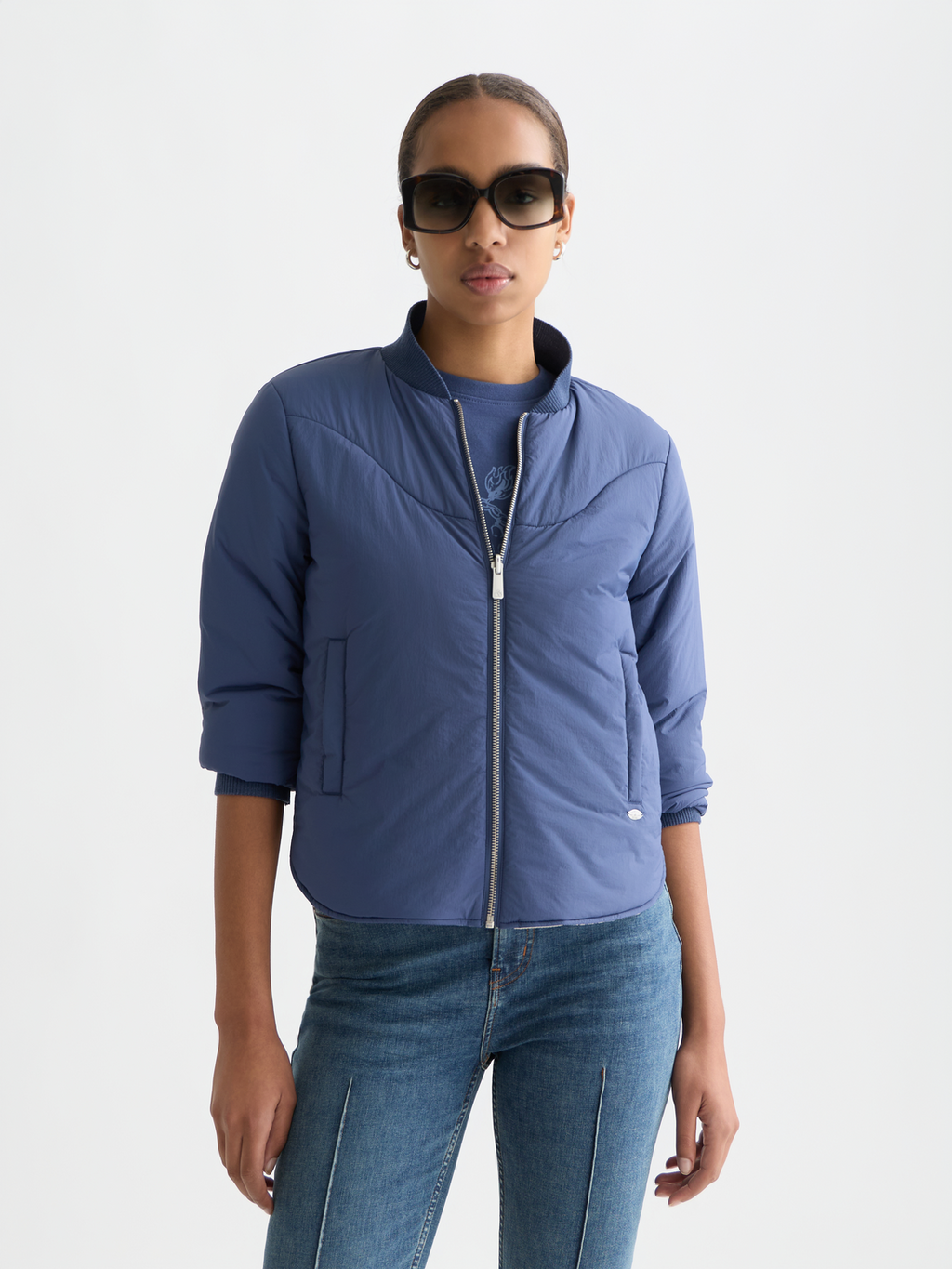 Reversible bomber jacket