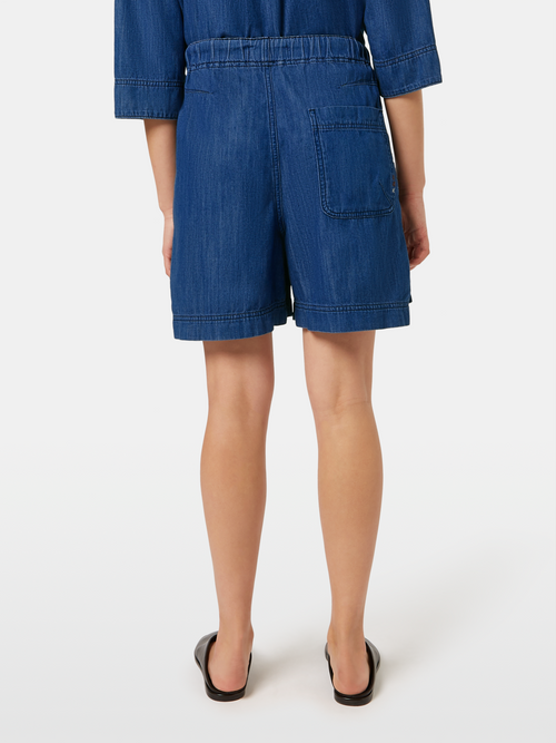 Sporty utility short in lightweight denim