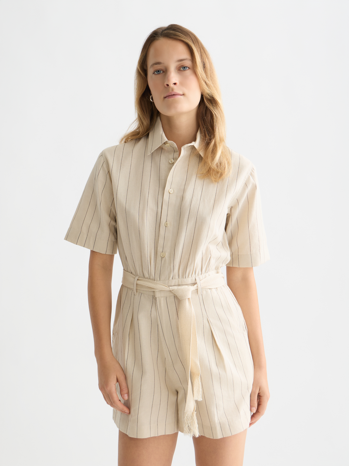 Feminine cotton-linen playsuit