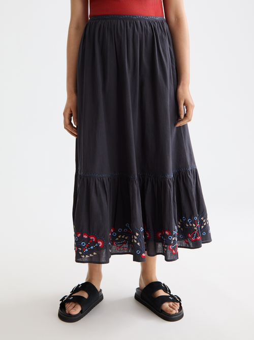 Embroidered maxi skirt