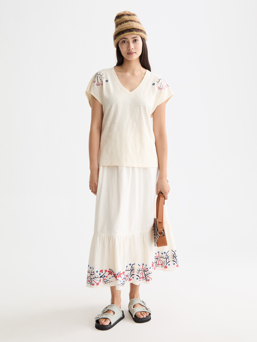 Embroidered maxi skirt