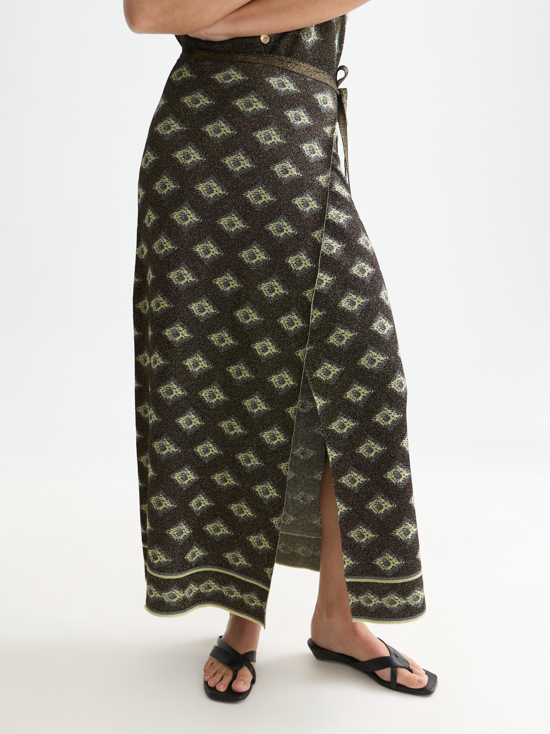 Jacquard knitted wrap skirt