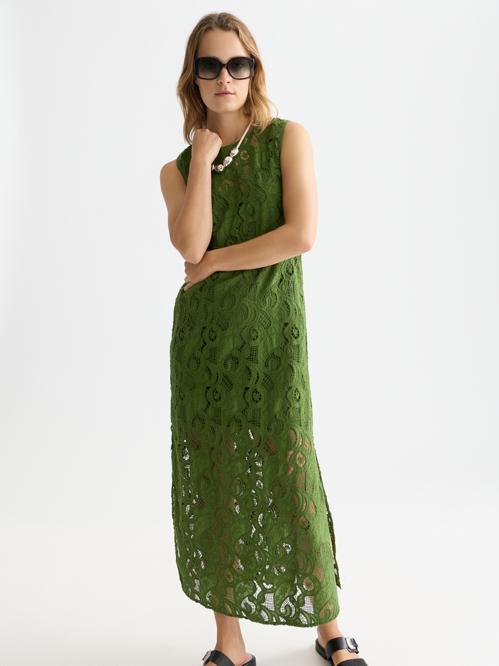 Embroidery midi dress