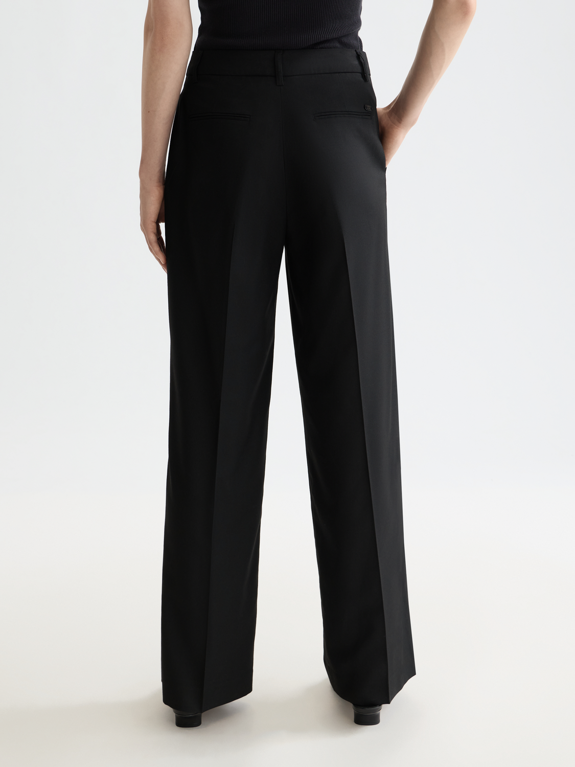 Essentials EDIE PANT - BLACK