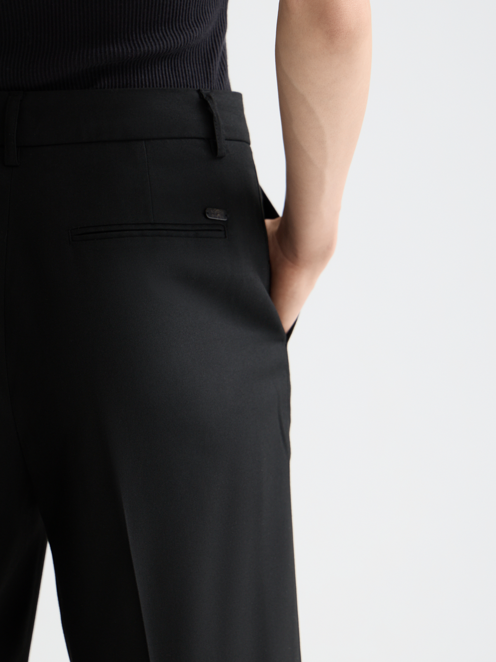 Essentials EDIE PANT - BLACK