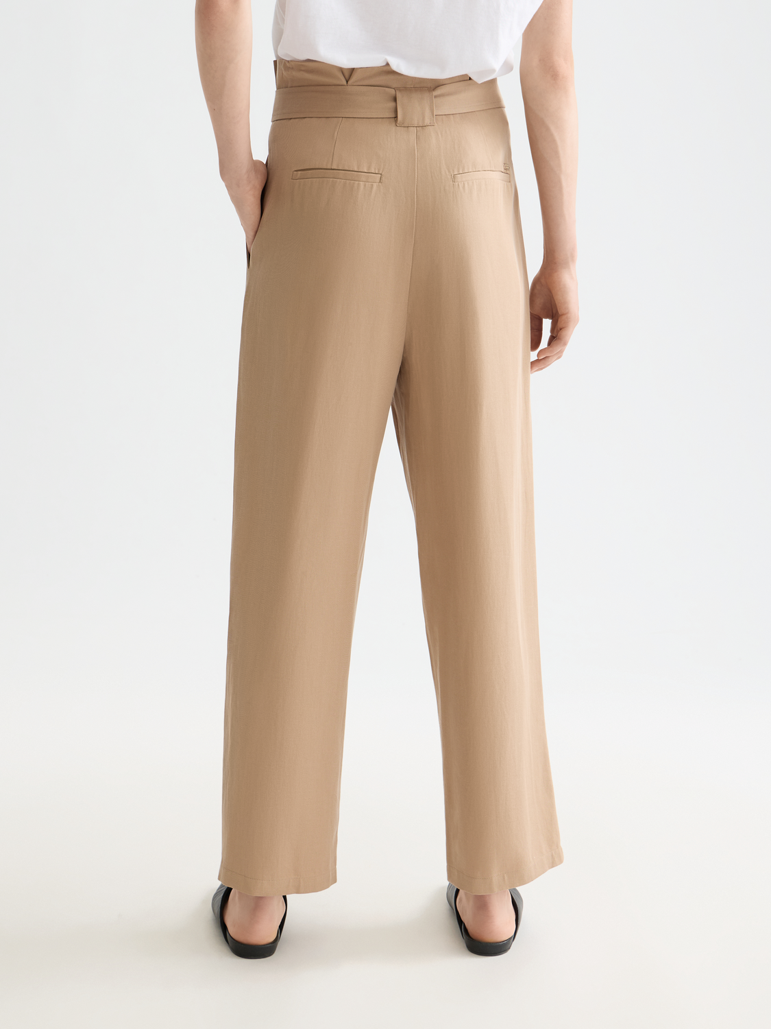 Essentials Daisy pant - SAND