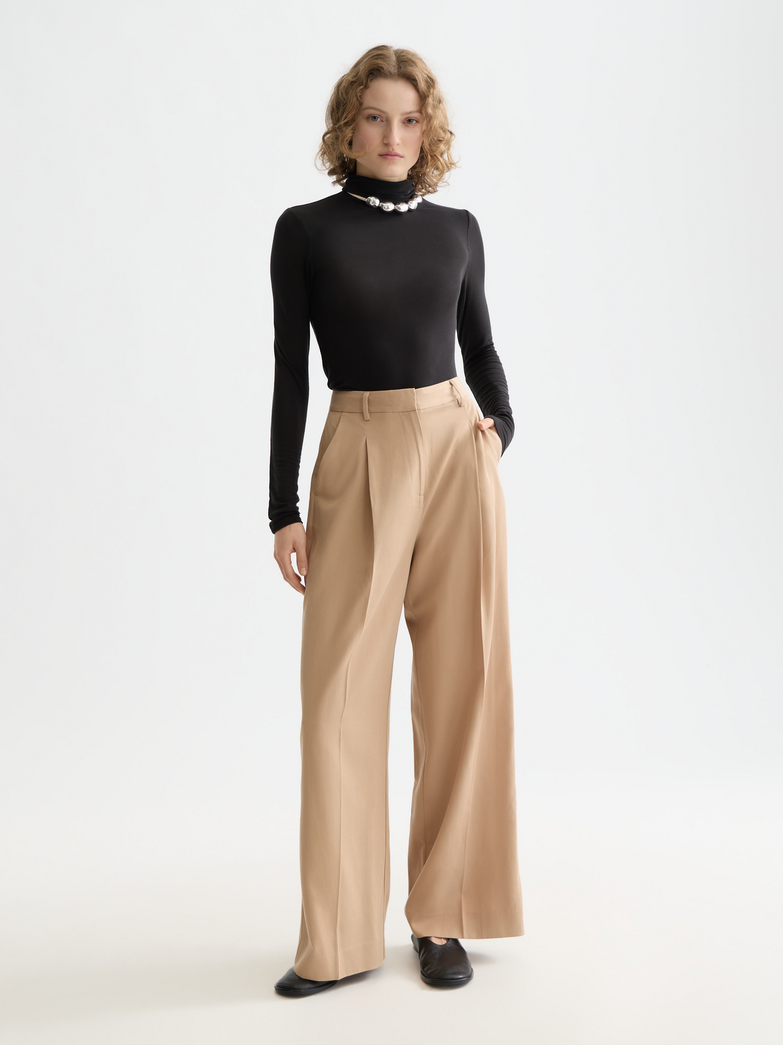 Essentials ROSE CHINO PANT - SAND