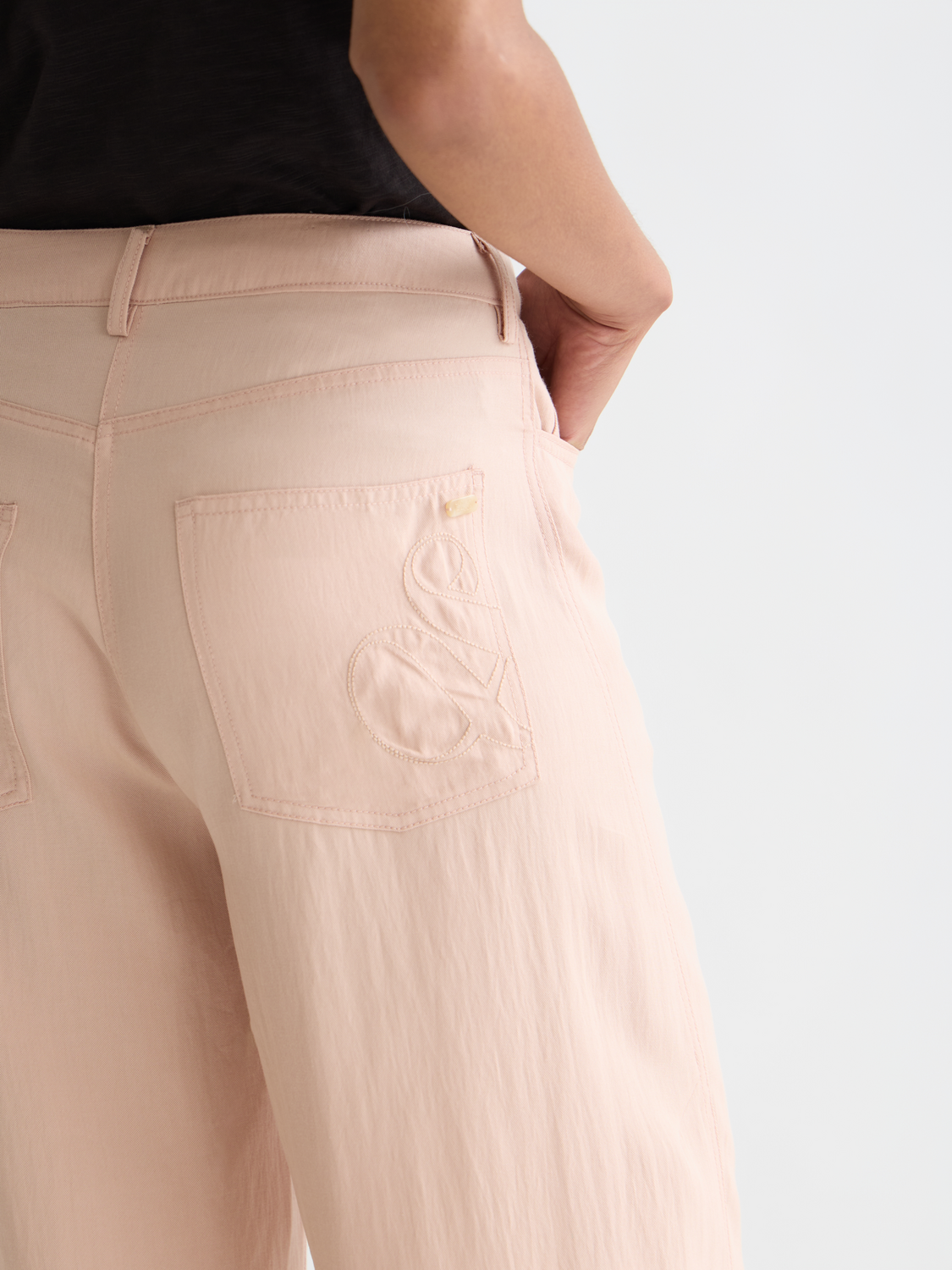 Lotus - Twill high rise barrel leg pants