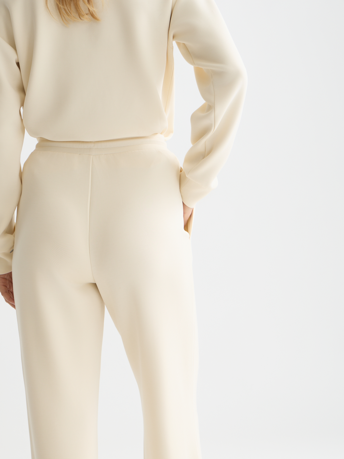 Tencel pleated sweatpants