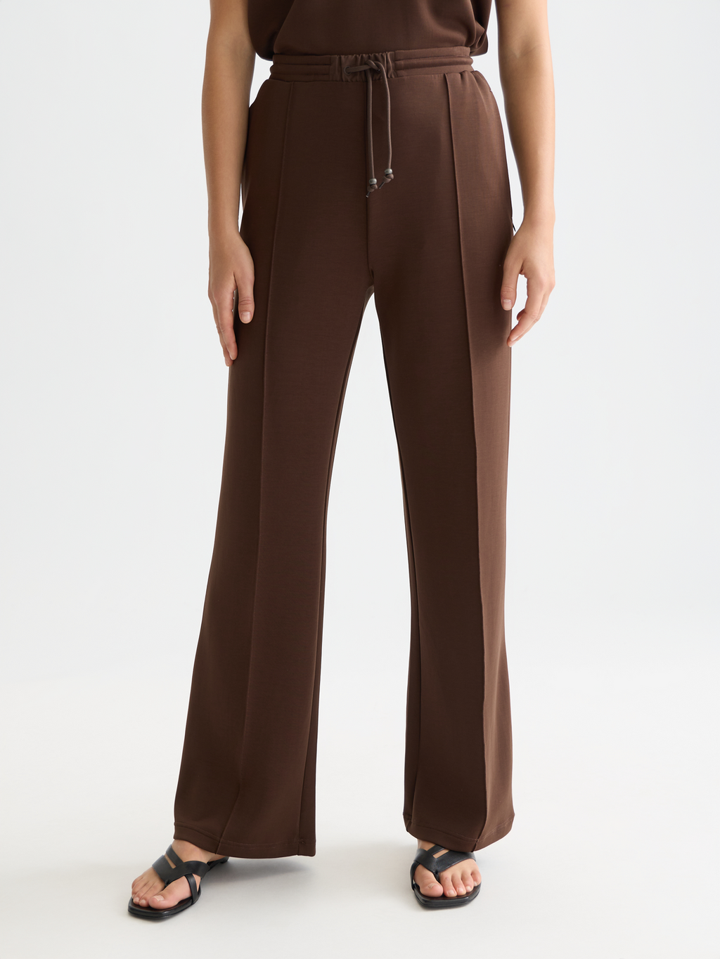 Tencel pleated sweatpants