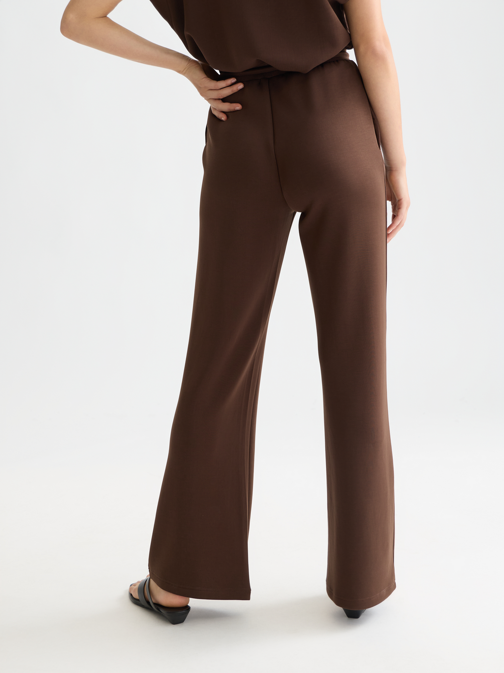 Tencel pleated sweatpants