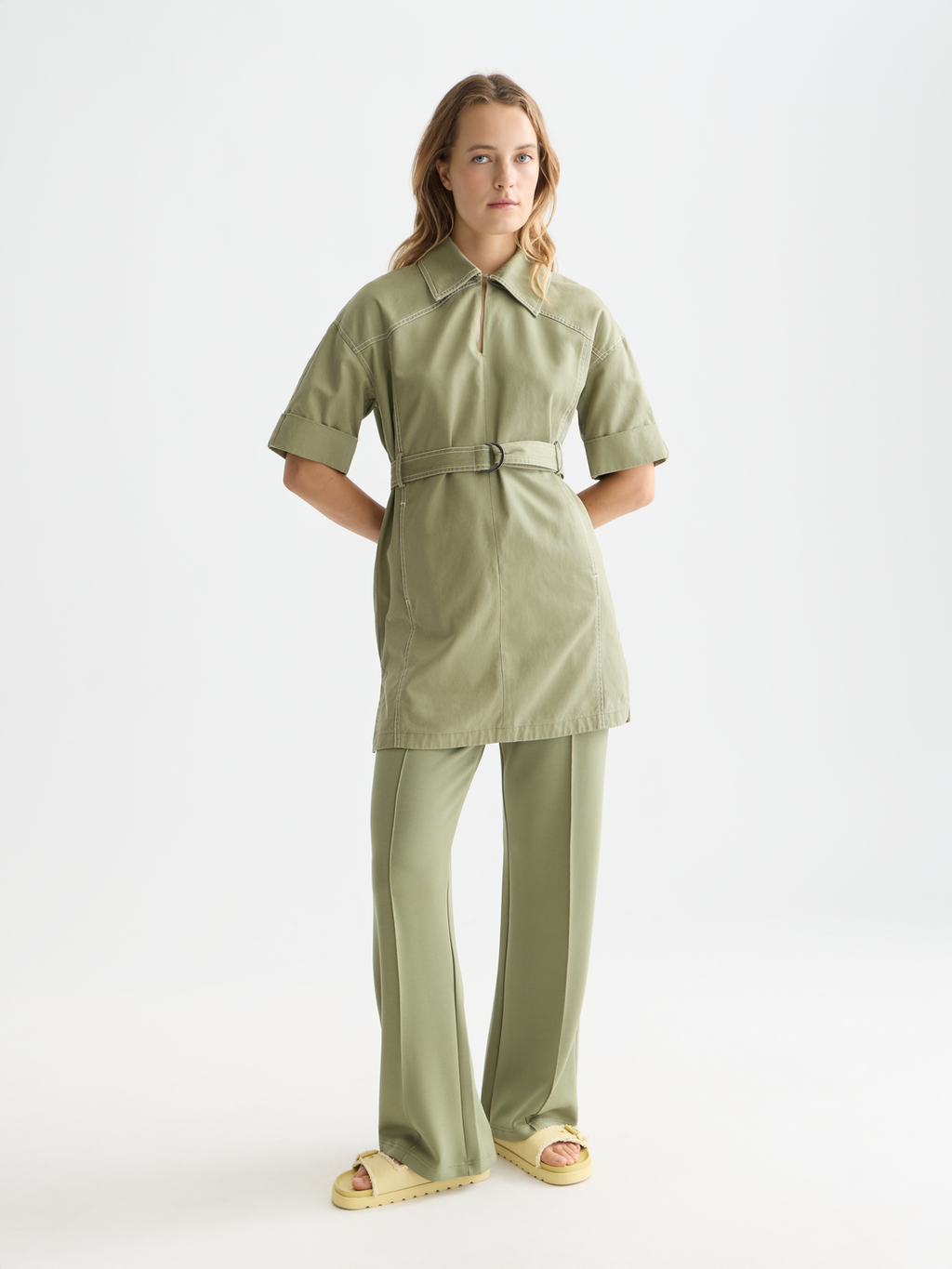 Tencel pleated sweatpants