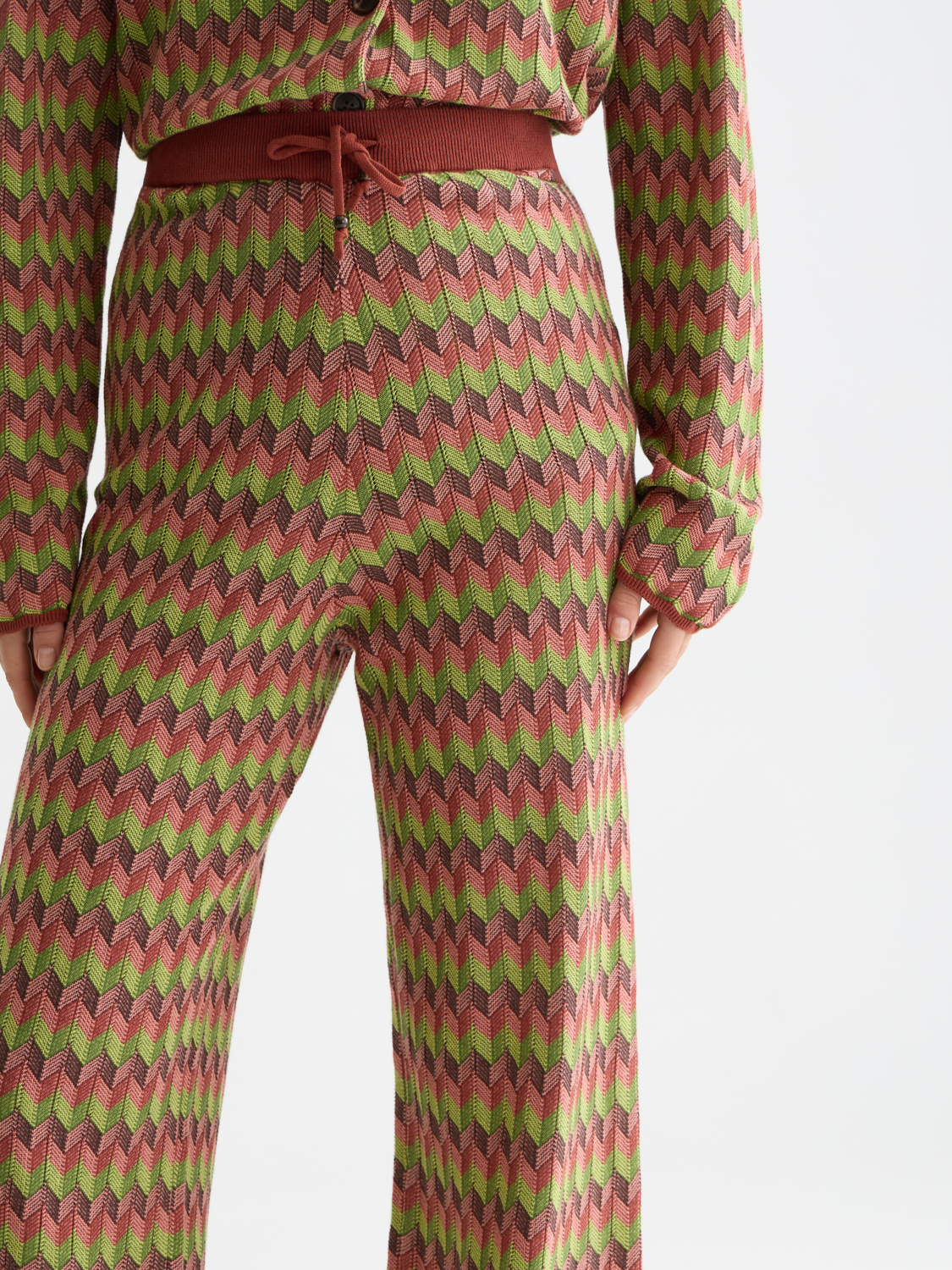 Chevron knitted trousers