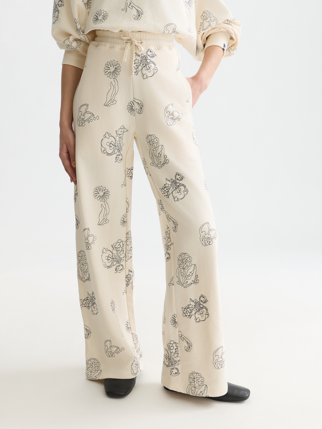 Embroidered wide-leg sweatpants