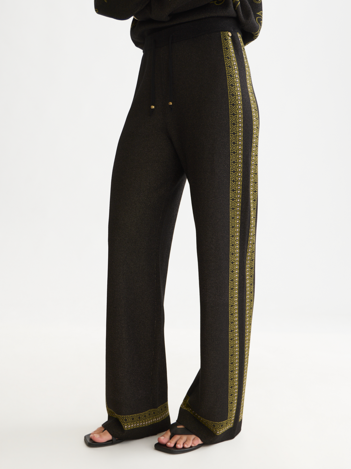 Jacquard Knit Relaxed Pant