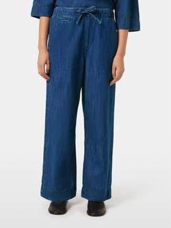 Sporty workwear pant in lightweight denim