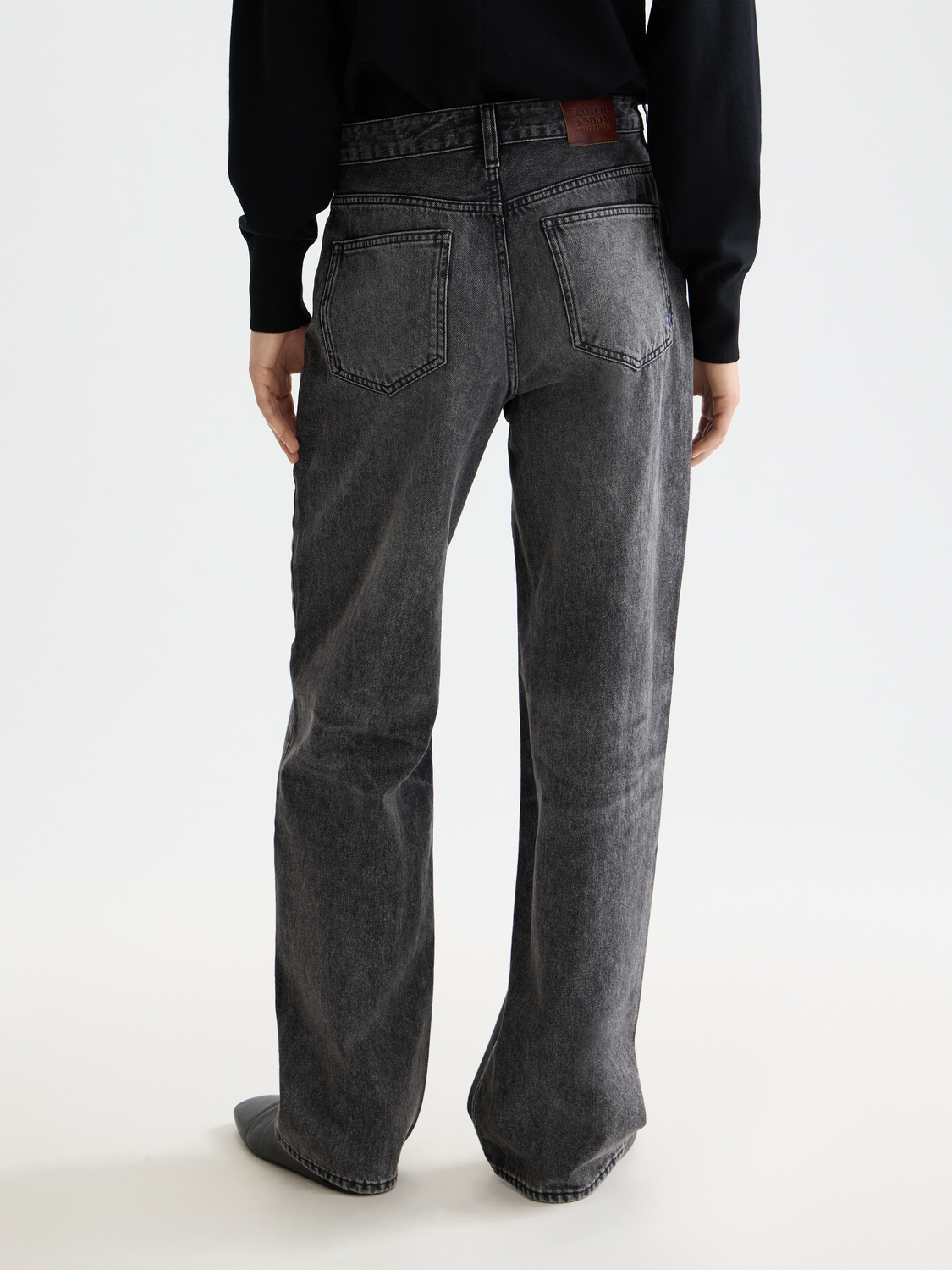 Ripple straight jeans — Absolute Black