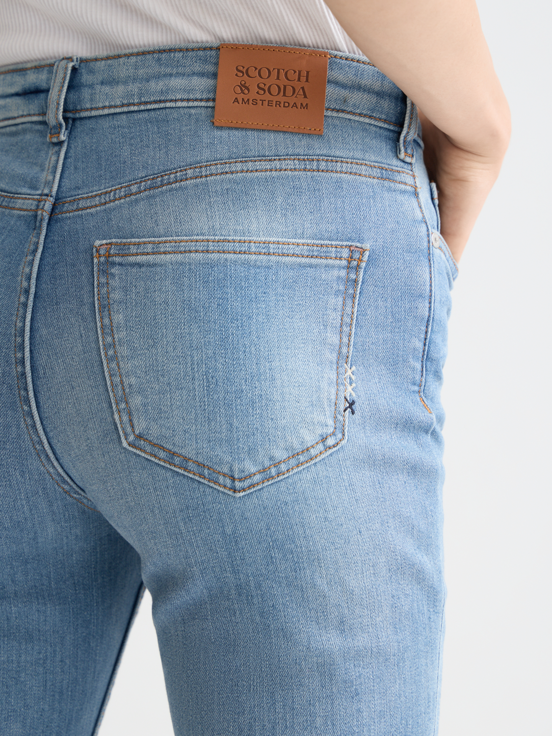 Essentials THE CHARM FLARED Denim – Scotch & Soda Amsterdam