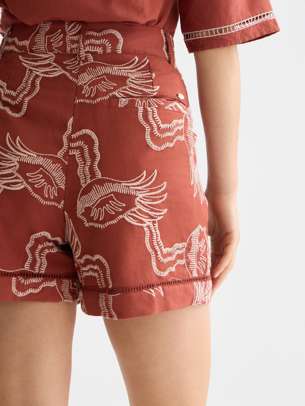 Embroidered linen blend shorts