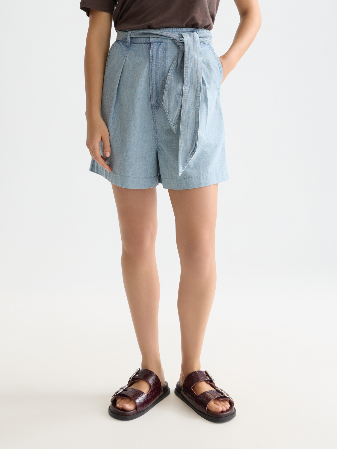 Lightweight Indigo short
