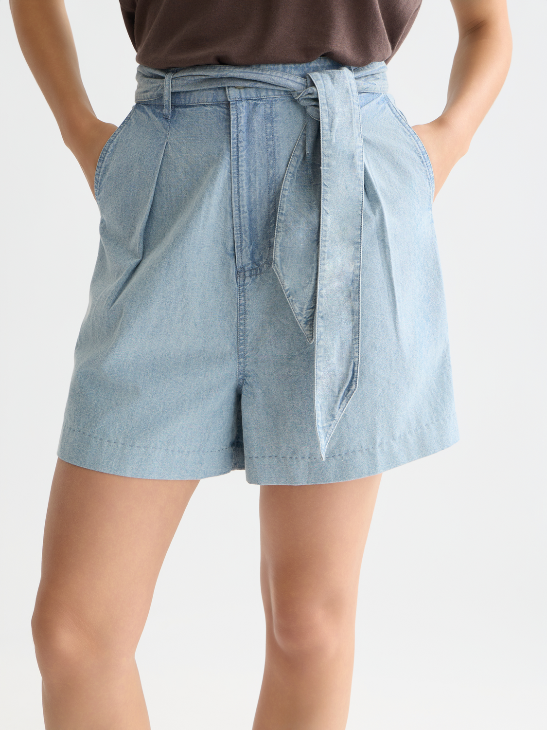 Lightweight Indigo short