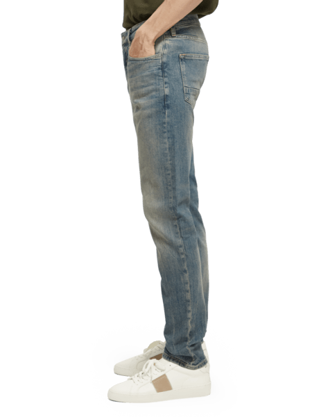 SEASONAL ESSENTIALS RALSTON SLIM JEANS - SCRAPE AND MOVE